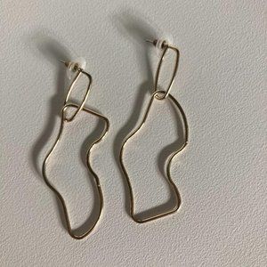 Zara abstract squiggle hoop earrings